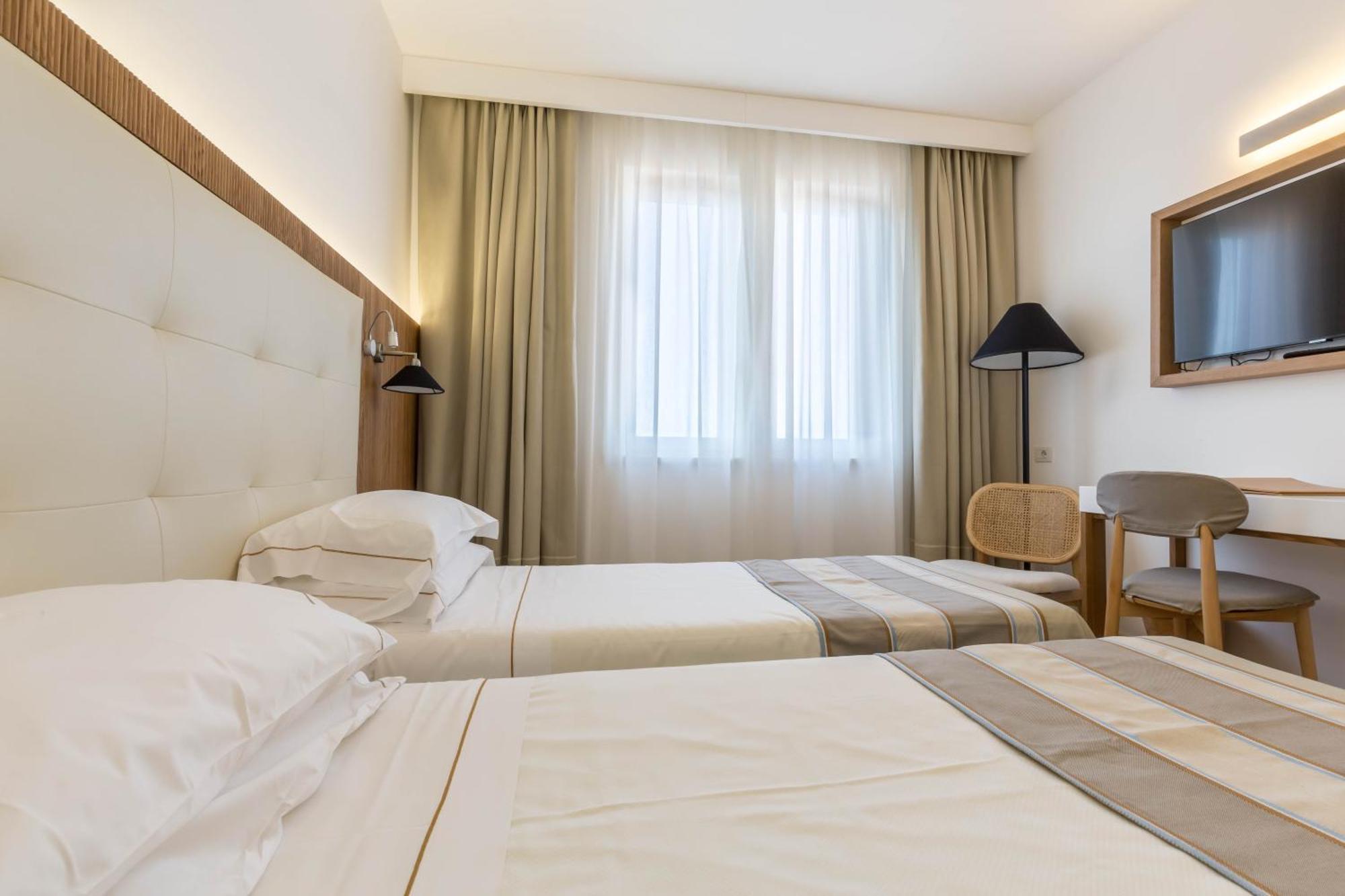 Hotel Catalunya อาลเกโร ภายนอก รูปภาพ