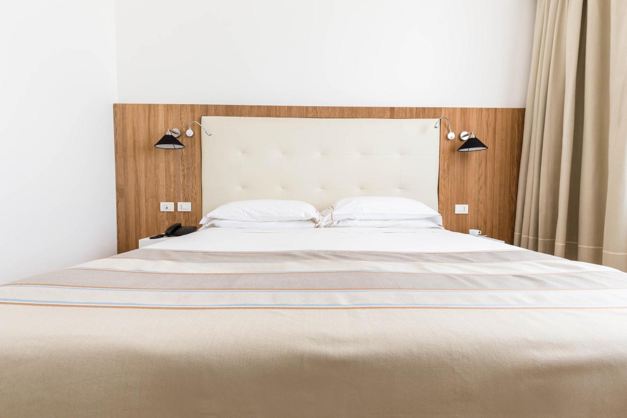 Hotel Catalunya อาลเกโร ภายนอก รูปภาพ